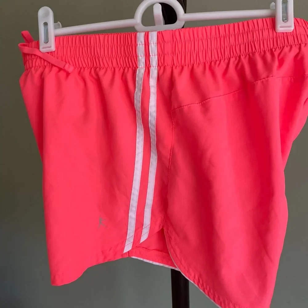 Women's Danskin Now Athletic Shorts Size S 4-6 NWOT - Picture 7 of 7